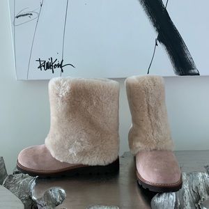 BRAND NEW UGG Shearling Cuff Boots
